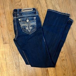 Rock Revival, 28, Dark wash